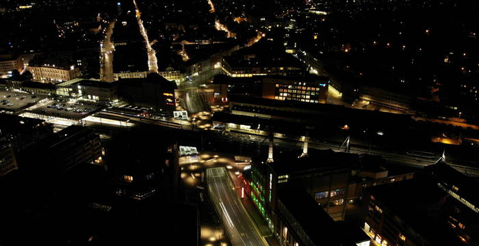 Stadt bei Nacht © Saryl Bahri