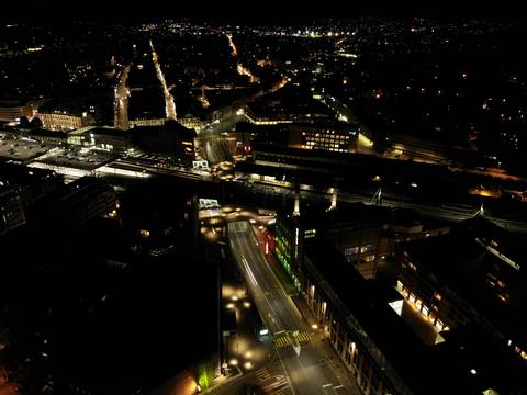 Stadt bei Nacht